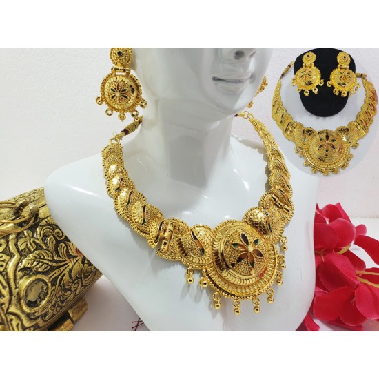 Latest Gold Neck Set with Earrings