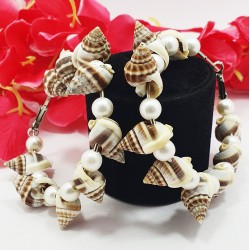  Latest Seashells & Pearls Designer Earrings