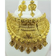 Full Neck, Heavy, Chokar Gold Neck Set with Earrings