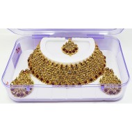 Bridal Heavy, Full Neck Gold Chokar Set with Mangtikka & Earrings