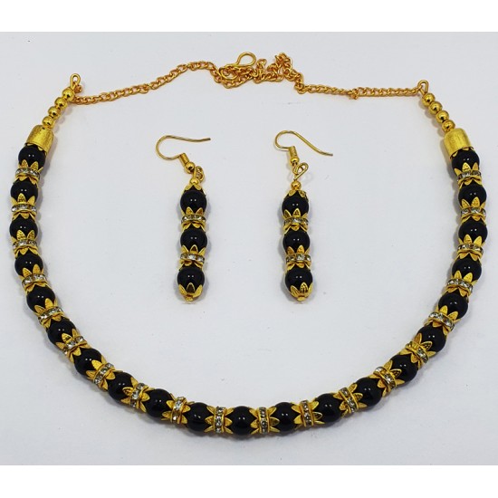 Fancy Green Neck Set with Earrings