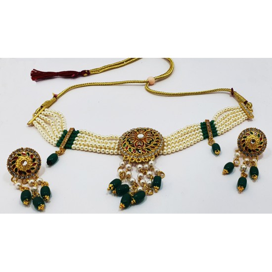 Green Emerald Pearl Neck Set with Earrings